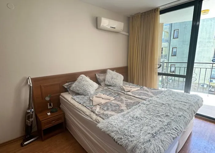 Avalon * ساني بيتش