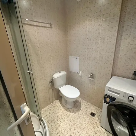 Avalon Apartment *