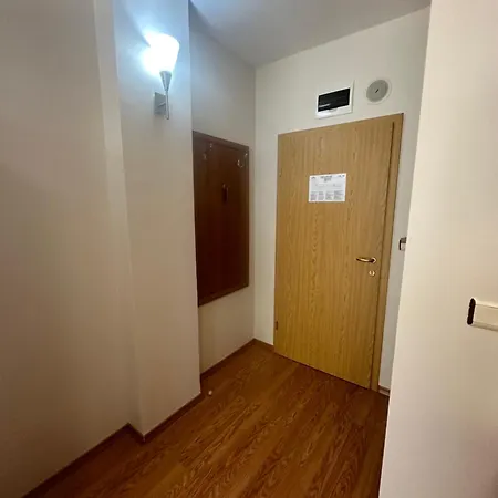 Apartman Avalon *