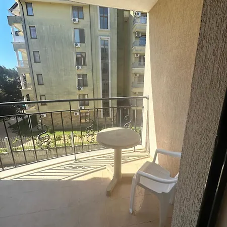 Avalon Apartman Napospart