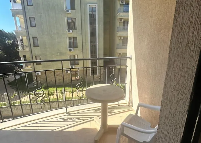 Avalon Apartman Napospart